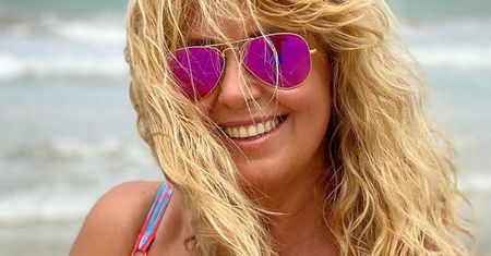 Ewa Wachowicz zrobiła sobie sesję w bikini. Wow!