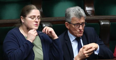 Wnioski kandydatów PiS do TK w toku. Braki w życiorysie Krystyny Pawłowicz i Stanisława Piotrowicza