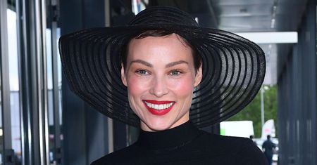 Weronika Książkiewicz w prześwitującej sukience na premierze książki dla dzieci