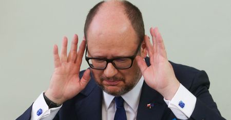 "Użyteczny frajer". Publicysta w ostrych słowach krytykuje prezydenta Gdańska