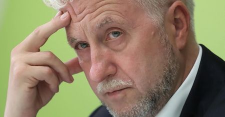 Jacek Wojciechowicz zawiesza kampanię z powodu śmierci ojca