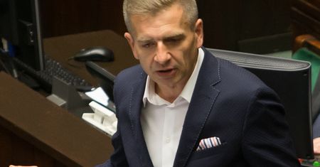 Bartosz Arłukowicz leczył dzieci chore na raka. Teraz spotkał jedno z nich