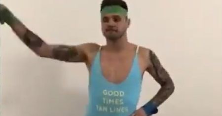 Rafał Gikiewicz nie traci dobrego humoru w domu. Zrobił prawdziwe show