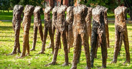 Rekord na polskim rynku sztuki. Ponad 8 mln złotych za pracę Magdaleny Abakanowicz