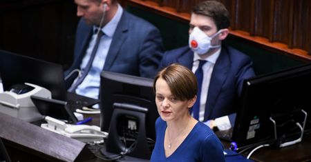 Tarcza antykryzysowa. Emilewicz: Sejm we wtorek ma przegłosować ustawę