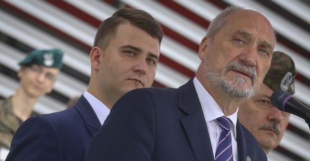 Kataryna: Kaczyński jest za słaby na Macierewicza. Misiewicz, choć niewinny, staje się symbolem rządów PiS
