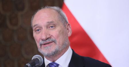 Macierewicz: wyjaśnimy przyczyny katastrofy. "Oprócz Tuska dwie kluczowe osoby"