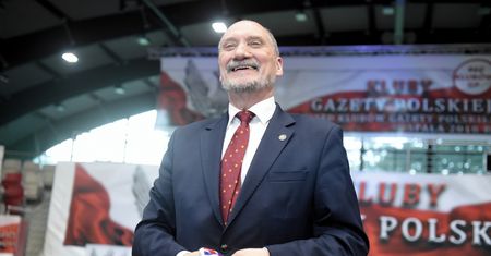 Antoni Macierewicz krytykuje TVP. "Wstyd, żeby o tym milczano"