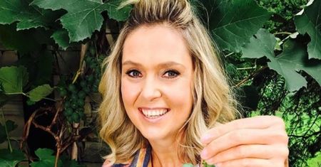 Ewa Wachowicz pięknieje z wiekiem. Jest jednak pewien szczegół