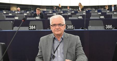 Włodzimierz Cimoszewicz ogłasza zwycięstwo: pozbyłem się raka