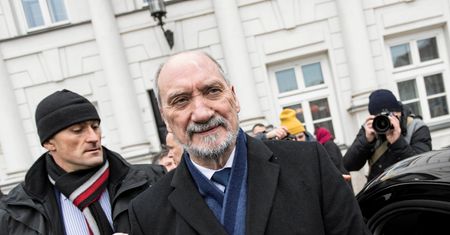 Antoni Macierewicz w Telewizji Republika. Pierwszy raz jako minister w rządzie Morawieckiego