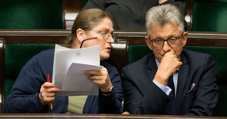 Krystyna Pawłowicz i Stanisław Piotrowicz idą do Trybunału Konstytucyjnego. Gigantyczna pensja już do końca życia
