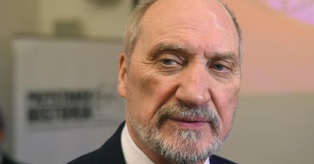 Antoni Macierewicz zostanie ambasadorem? "Będziemy świadkami kolejnych przecieków"