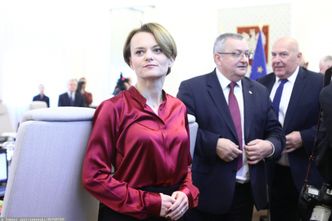 Ceny prądu 2020. Emilewicz: podwyżki o 5-7 proc.