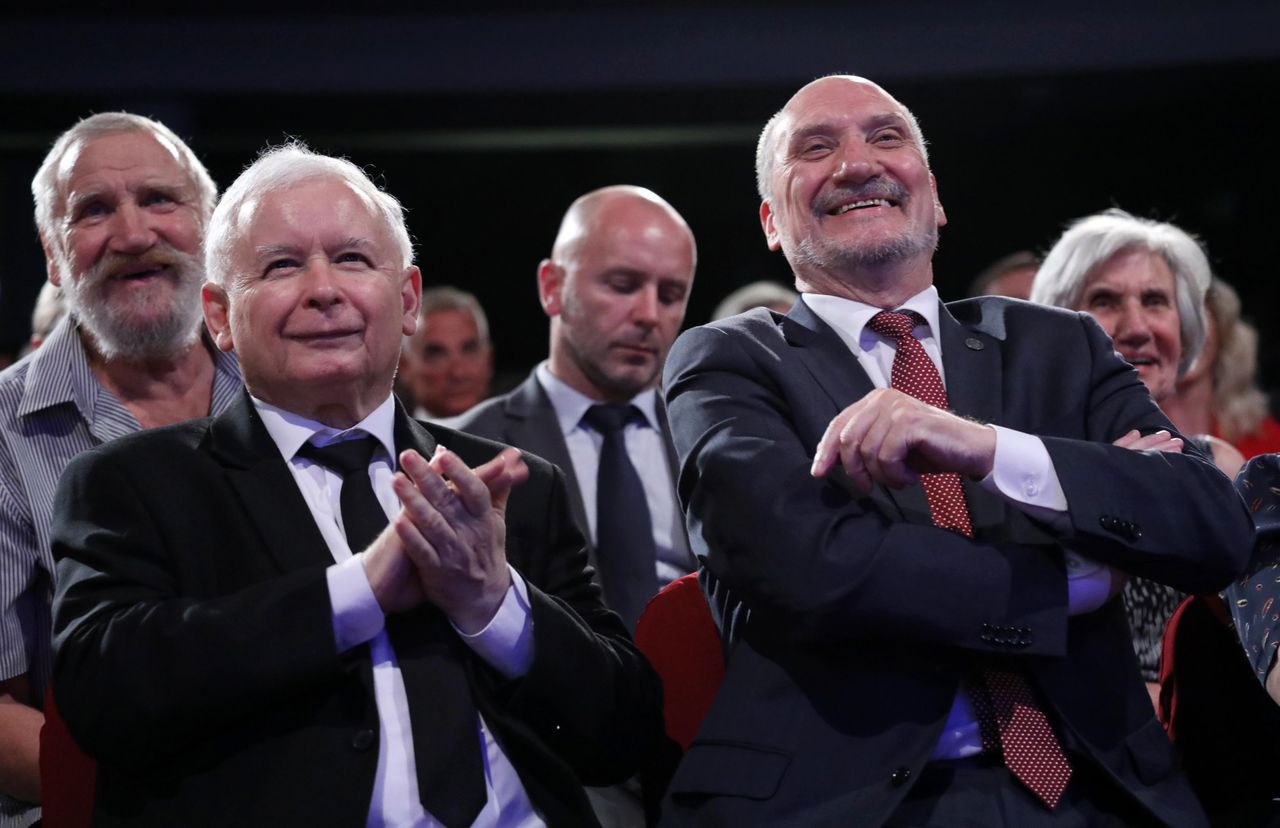 Antoni Macierewicz nie zostanie w cieniu. "Ambasador albo europoseł"