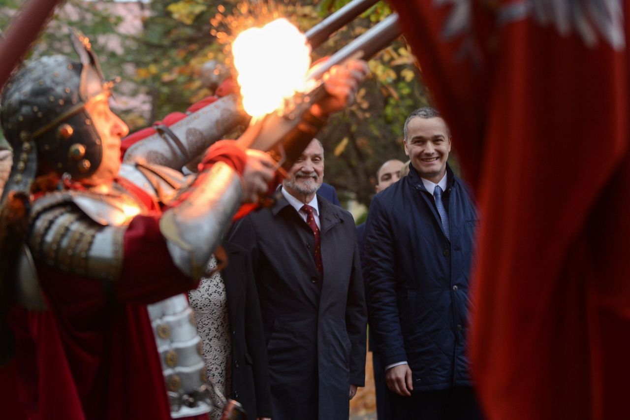 Zatrzymanie Bartłomieja M. "Praźródłem patologii podporządkowanie PGZ ministrowi obrony"