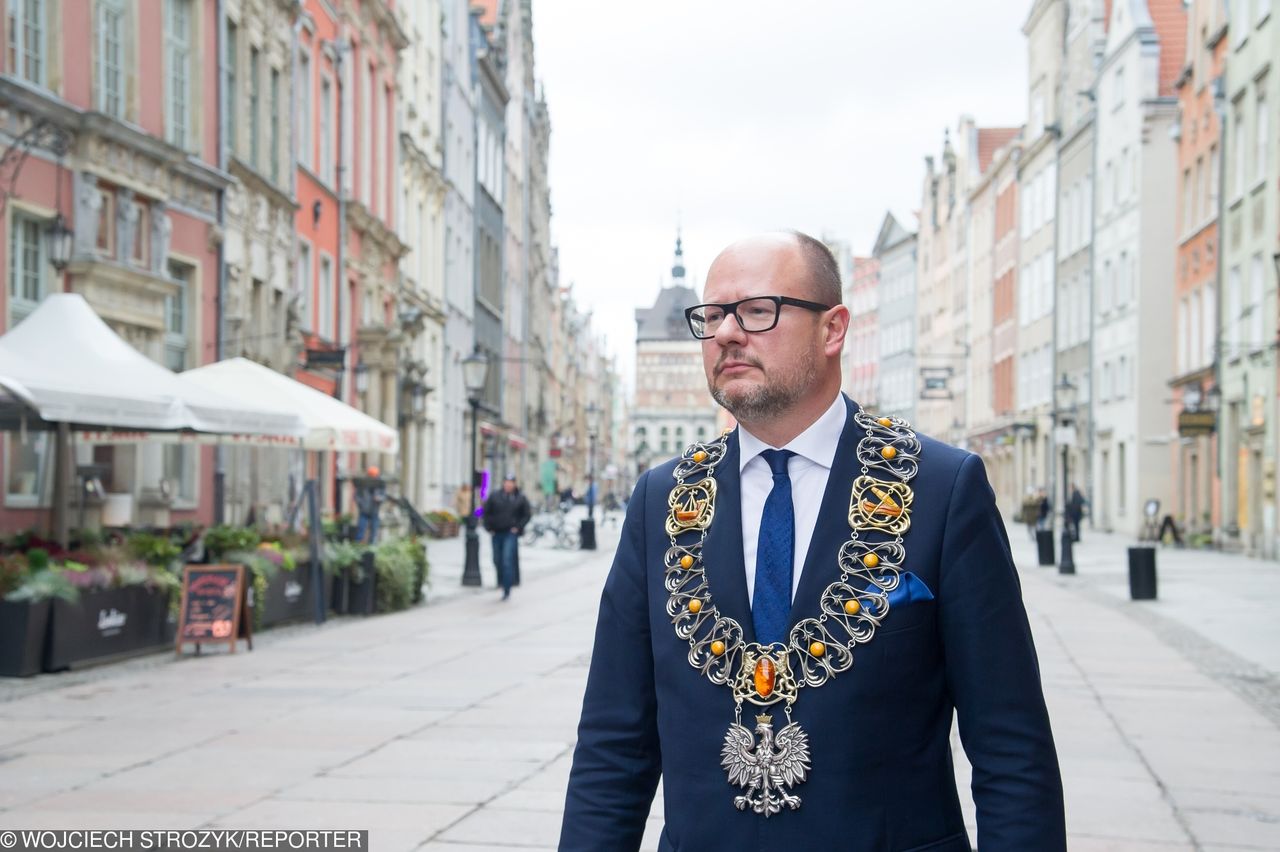 Zabójstwo Pawła Adamowicza. "Jeśli ktoś ginie na posterunku, to jest to morderstwo polityczne"