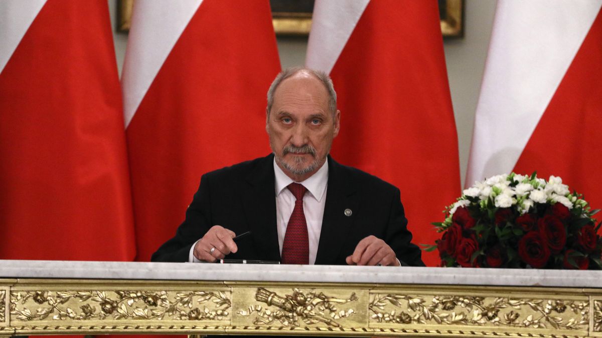 Antoni Macierewicz podczas zaprzysiężenia rządu Mateusza Morawieckiego w Pałacu Prezydenckim.