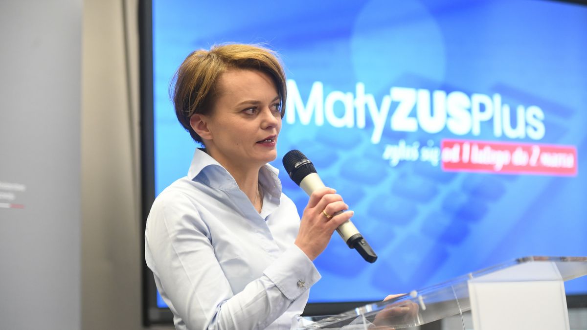 Jadwiga Emilewicz zapewnia, że zmiana w składkach na ZUS nie będzie