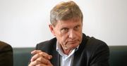 "Czy to już PiS-LOT?". Balcerowicz pokazał gazety dla pasażerów