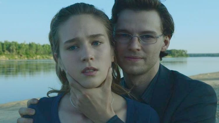 Zofia Wichłacz i Mateusz Kościukiewicz w filmie "Amok"