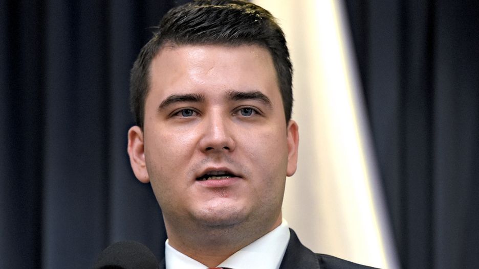 Kłopotliwa sytuacja Ministerstwa Obrony Narodowej. Będzie płacić za decyzję Antoniego Macierewicza, poprzedniego ministra