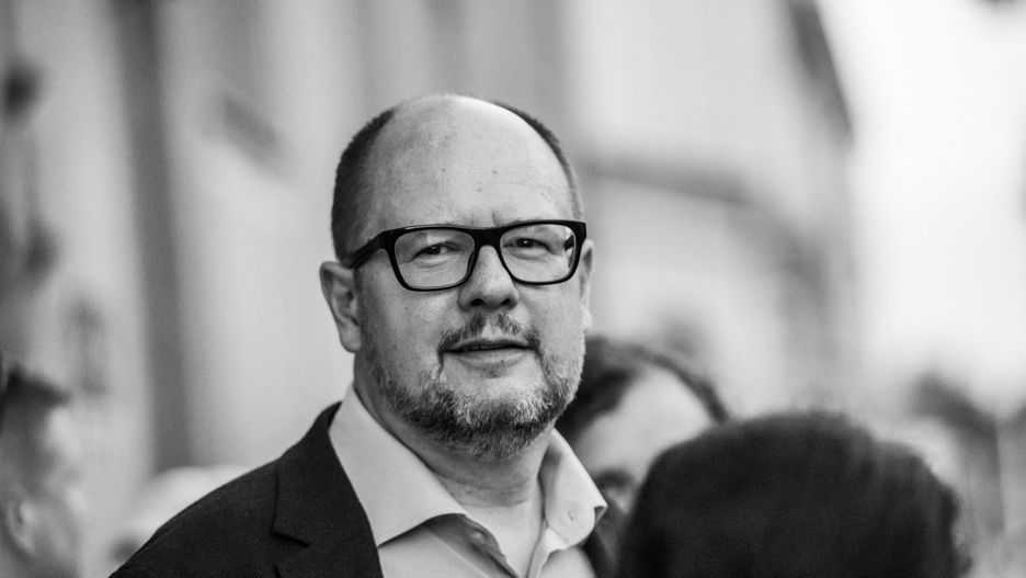 Plac im. Pawła Adamowicza znajduje się w centrum Szczecina