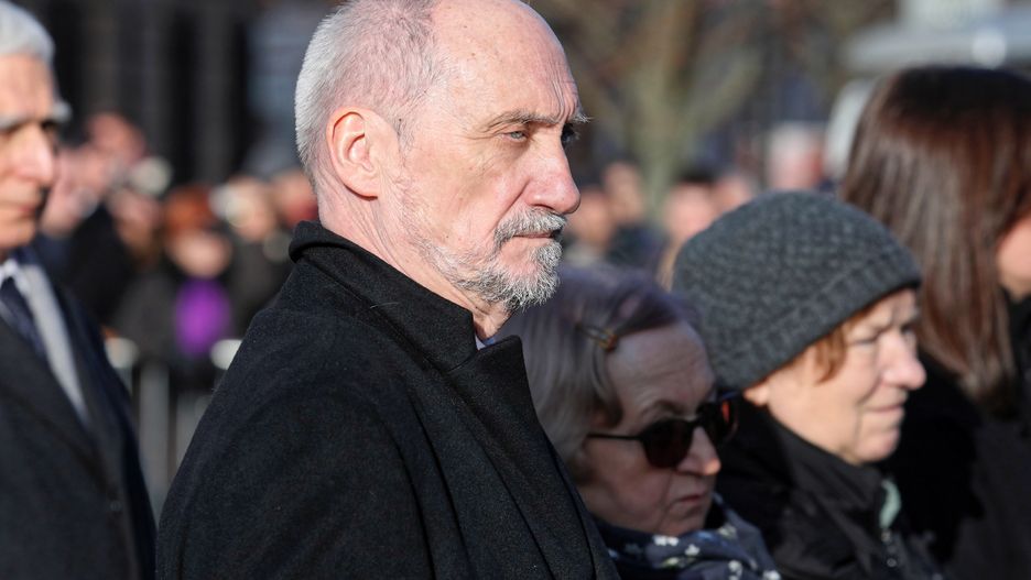 Macierewicz zostanie zlustrowany po raz kolejny? 