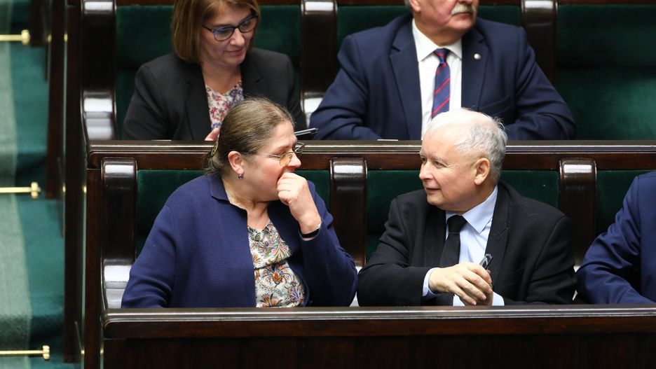 Za decyzją o wysłaniu Krystyny Pawłowicz na emeryturę ma stać Jarosław Kaczyński