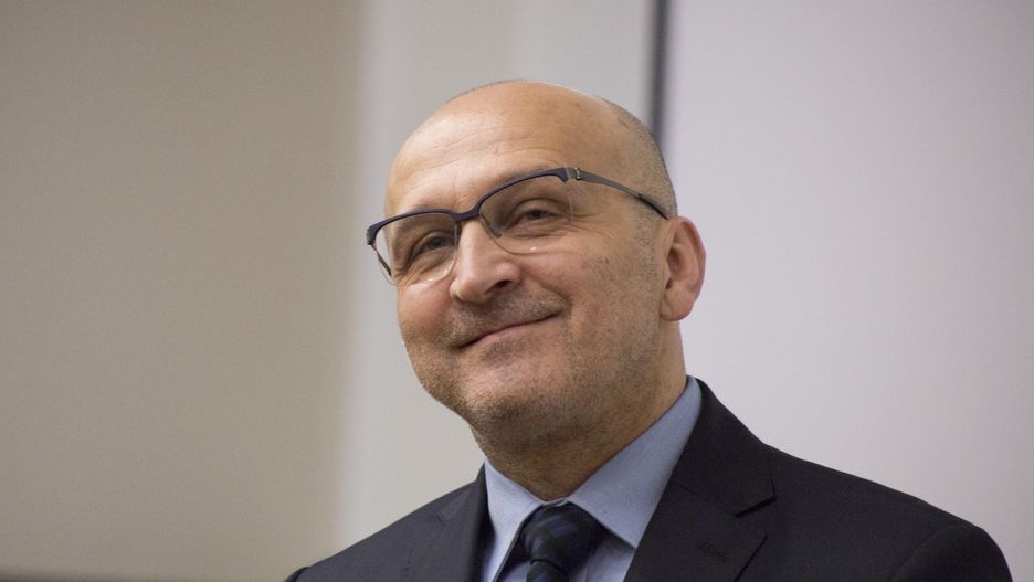 Kazimierz Marcinkiewicz podczas spotkania na Uniwersytecie Warszawskim