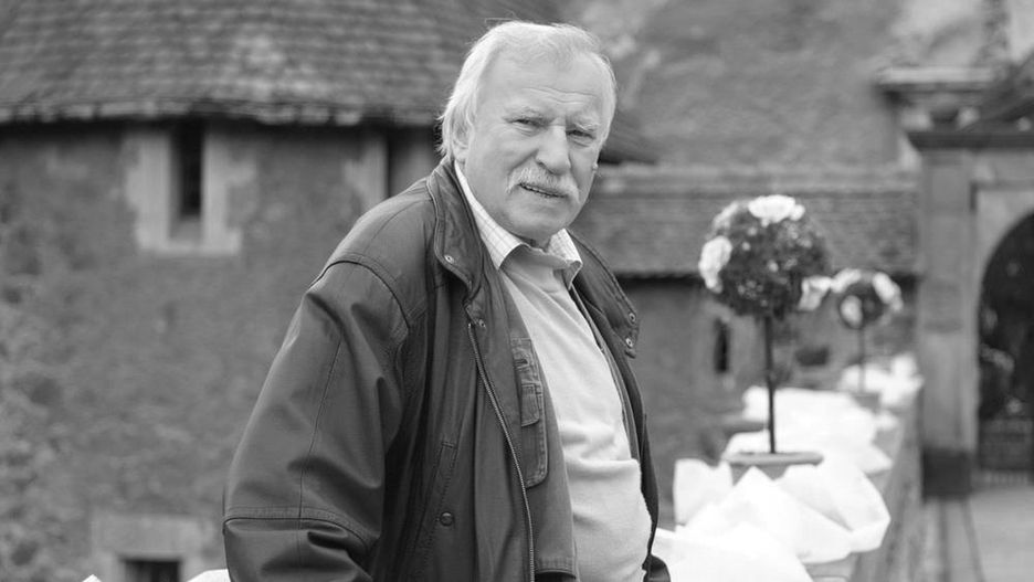 Andrzej Buszewicz znany był z gry w serialu "Pierwsza miłość"