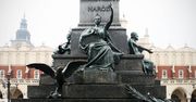 Zniknie kropka z pomnika Mickiewicza w Krakowie