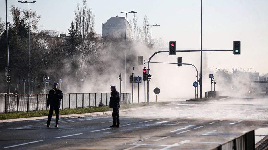 Warszawa. Do awarii sieci ciepłowniczej doszło w środę na Sadybie