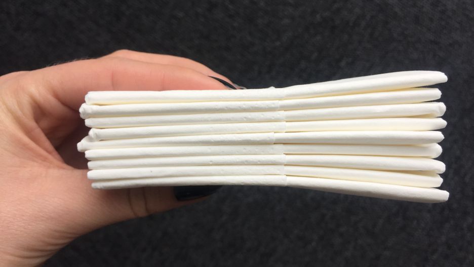 Bardzo często producenci umieszczają w opakowaniu 9, a nie 10 sztuk chusteczek higienicznych.