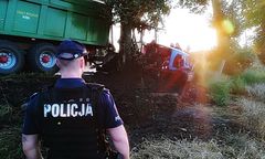 Spłonął ciągnik. Kierowca nie żyje