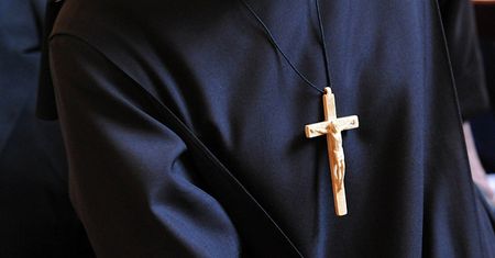 Indie: Biskup gwałcił zakonnicę. Nie żyje duchowny, który zeznawał przeciwko niemu