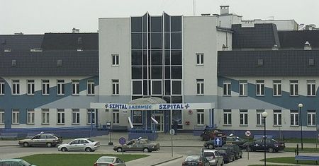 "Plułem krwią. Kazali całą noc czekać na lekarza." Szpital odpiera zarzuty