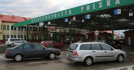 Coraz mniej uchodźców składa wnioski w Polsce. Spadek o 75 proc.
