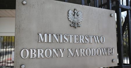 MON zamawia bombki - cały czas mowa o choinkowych
