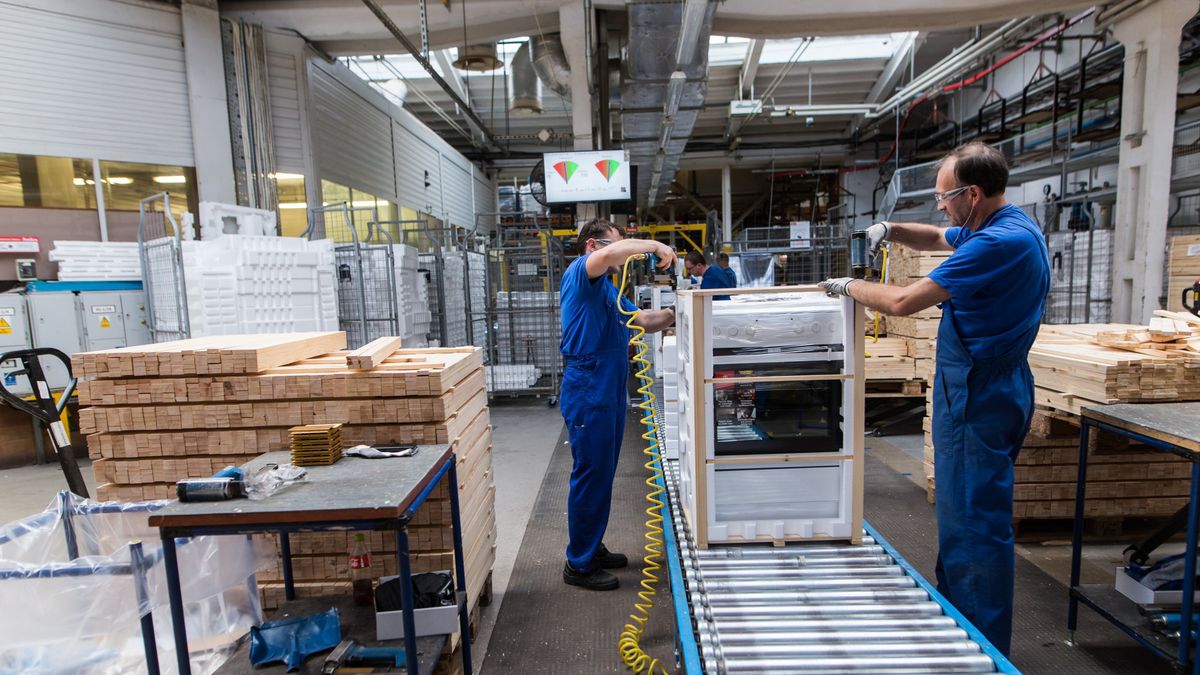 Amica od środy na dwa tygodnie wstrzymała produkcję w swoich zakładach