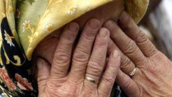 Bośniacka muzułmanka opłakuje zabitych