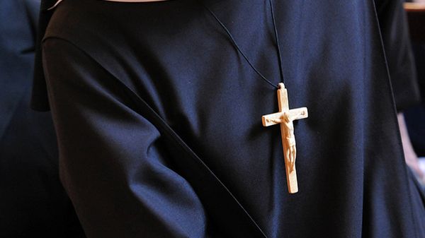 Biskup miał zgwałcić zakonnicę 13 razy.