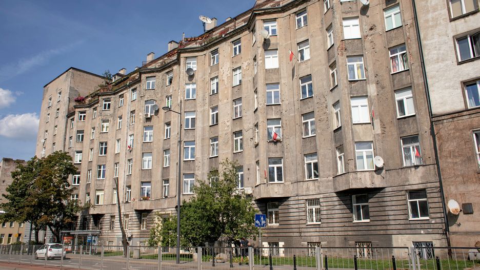 Kamienica przy ulicy Chmielnej 73b