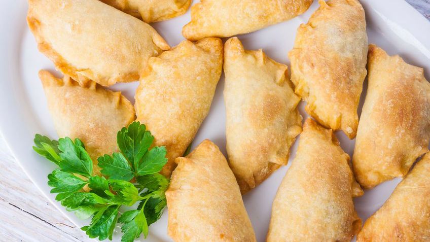 Drożdżowe pierożki z kapustą i grzybami