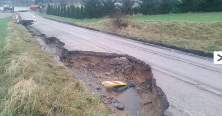 Ciężka sytuacja na drogach w Gminie Łobżenica