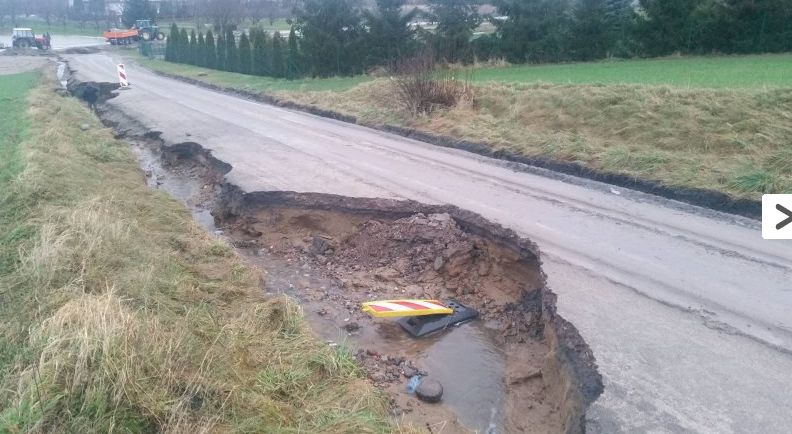 Ciężka sytuacja na drogach w Gminie Łobżenica