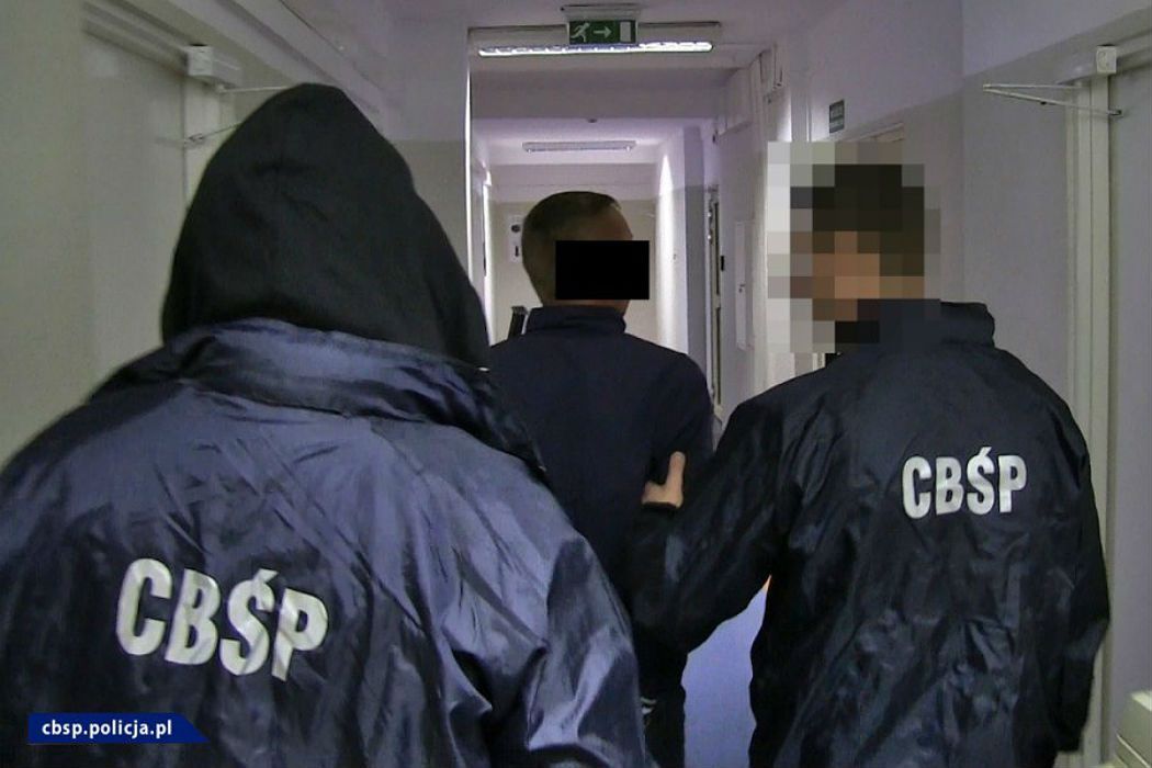 CBŚP rozbiło gang przestępców oszukujących starszych ludzi