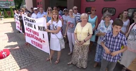 Łatwopalne i rakotwórcze substancje obok szkoły. Mieszkańcy Borkowic protestują