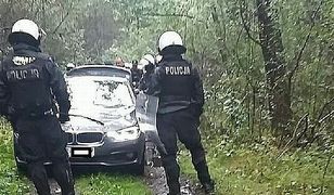 Policja udaremniła ustawkę pseudokibiców. Padły strzały