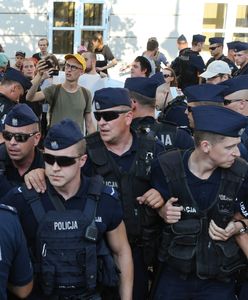 Warszawa. Policjant ochraniał marsz ONR. Zbiera na pomoc prawną.